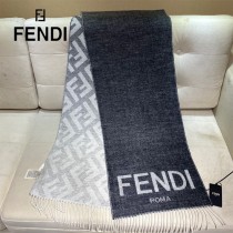 Fendi Roma 超大雙面圍巾