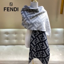 Fendi Roma 超大雙面圍巾