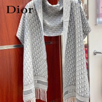 Dior新款羊絨圍巾