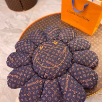 LV 太陽花抱枕