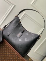 M46289克          CarryAll 中號手袋