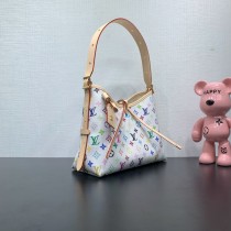 M13661        本款 CarryAll 小號手袋