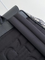 高版本DIOR 馬鞍雙肩背包  型號1VOBA088YKY_H26E_TU
