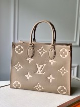 原单  ONTHEGO 中号手袋M45494