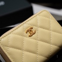 Chanel 进口羊皮和球纹牛皮卡包钱包