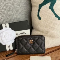 Chanel 进口羊皮和球纹牛皮卡包钱包