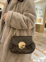 M13617  Sunset 手袋 取材經典 Monogram 塗層帆布