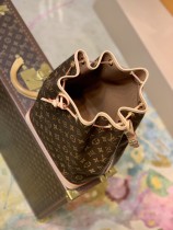 M42224-01  老花水桶包 NOÉ 手袋