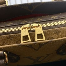M46653  OnTheGo 托特包