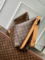 M14018  Vagabond Hobo 手袋