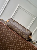 M14018  Vagabond Hobo 手袋