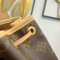 M11198  新款經典後背包