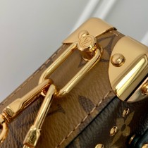 M20250  老花 本款 Slim Trunk 手袋