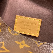 M26191  Pochette Mia 手袋