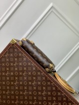M20250  老花 本款 Slim Trunk 手袋