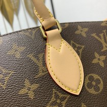 M26532 Neo Lockit PM靈感來自1958年柯德莉夏萍曾攜帶的旅行手挽袋