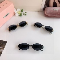 繆繆MIUMIU 新款高級感防曬棱形小框金屬眼鏡