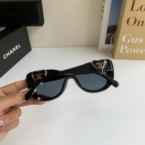 CHANEL 香奈兒新款小香愛心桃鏡腿太陽鏡