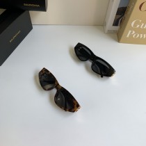 BALENCIAGA巴黎世家新款明星同無鏡框太陽鏡