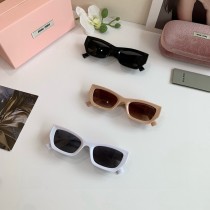 繆繆MIUMIU 時尚太陽鏡 高級感防曬方框眼鏡